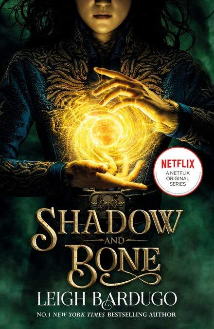 Shadow And Bone - Readers Warehouse