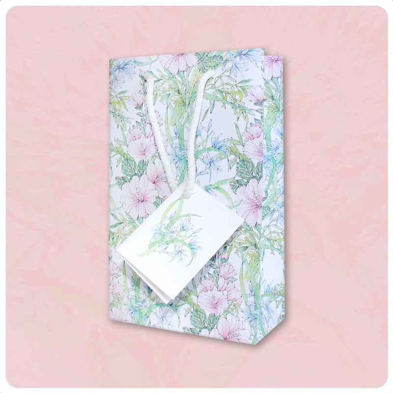 Lakeside Garden Medium Gift Bag - Readers Warehouse